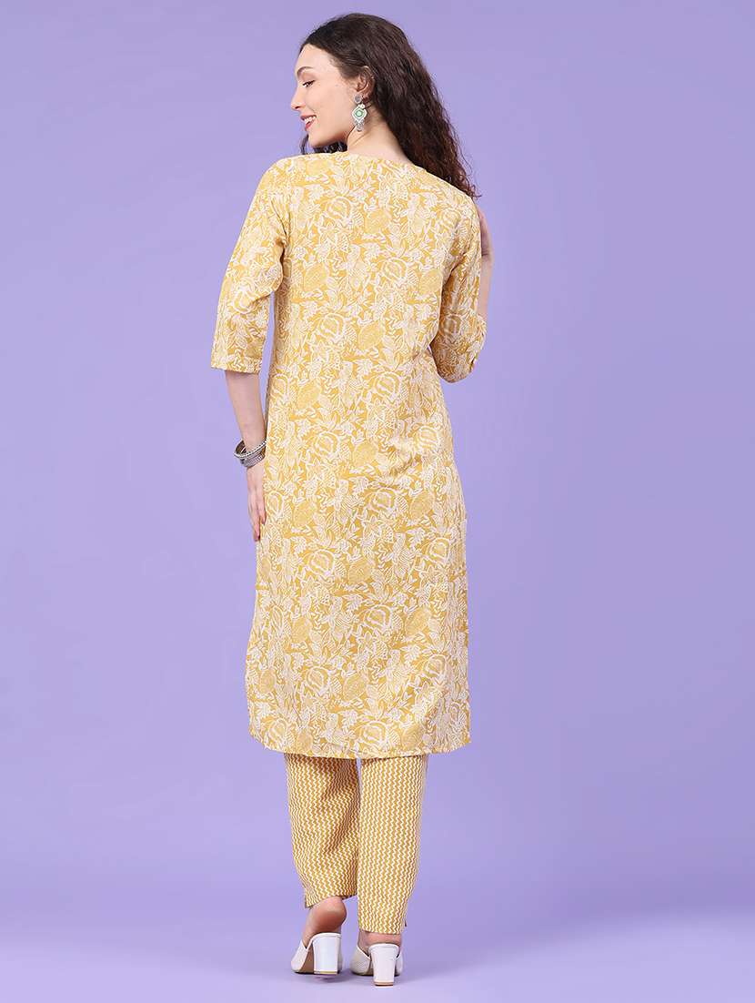 women printed three quarter sleeve kurta pant with dupatta set - 22399579 -  Standard Image - 4