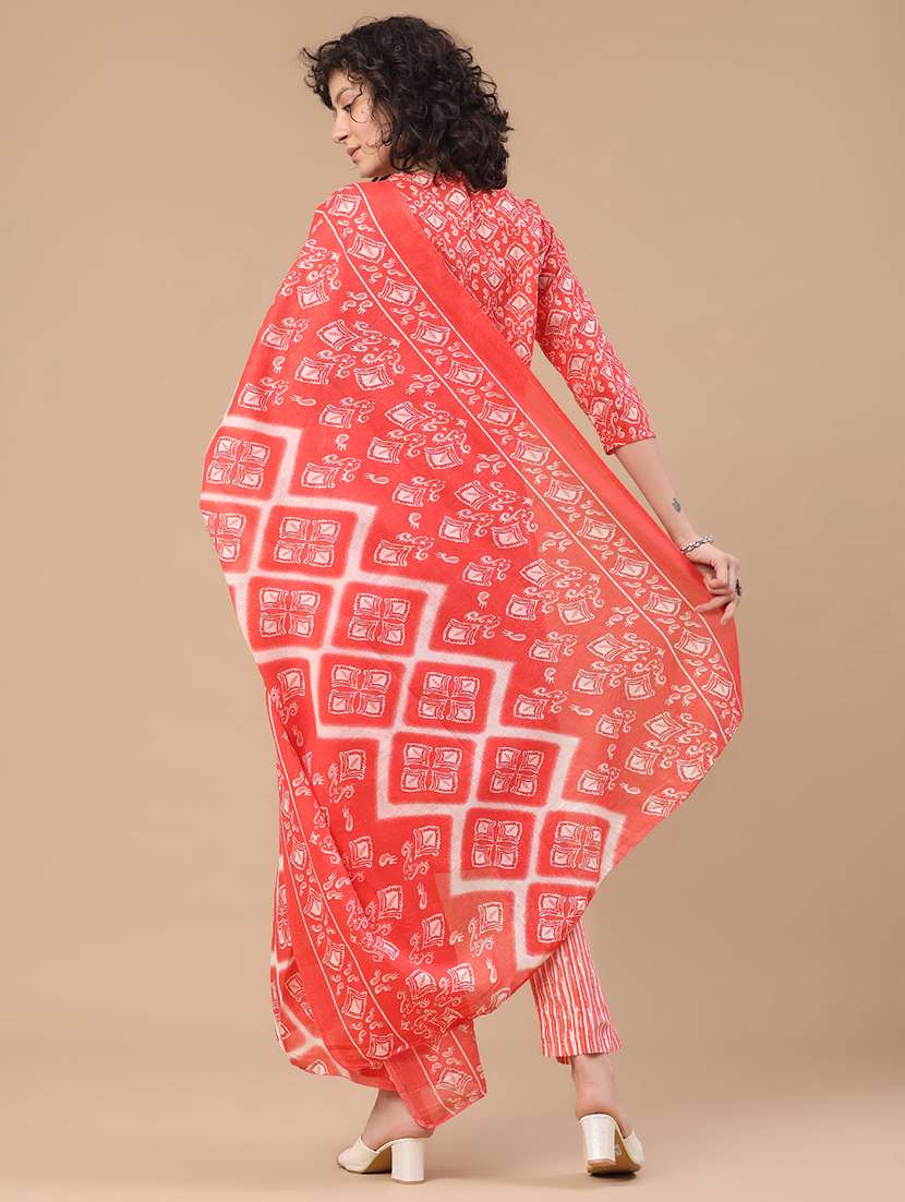 women printed three quarter sleeve kurta pant with dupatta set - 22399594 -  Standard Image - 4
