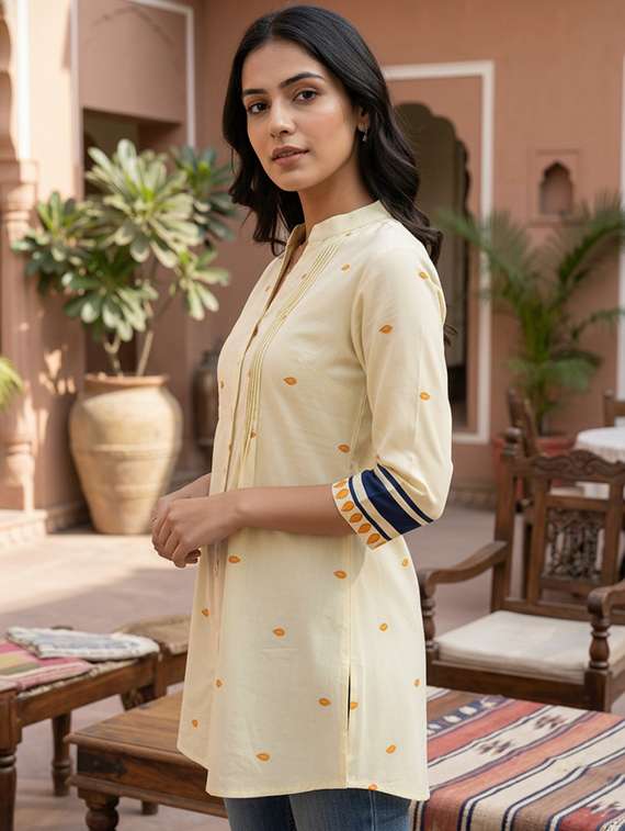 women printed three quarter sleeve straight kurti - 22400953 -  Standard Image - 4
