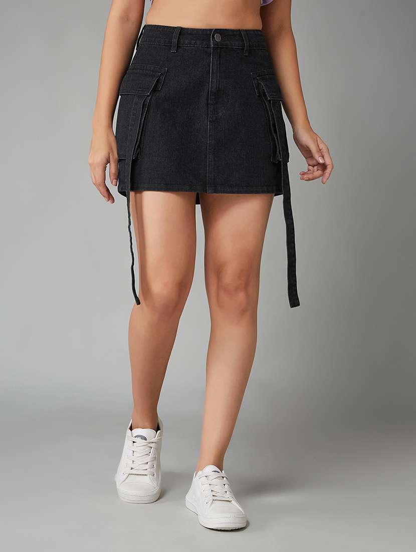 women solid high rise cargo skirt