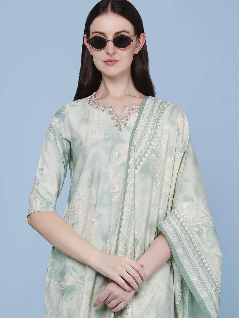 Women Printed Three Quarter Sleeves Kurta Pant Set With Dupatta - 22403868 -  Standard Image - 4