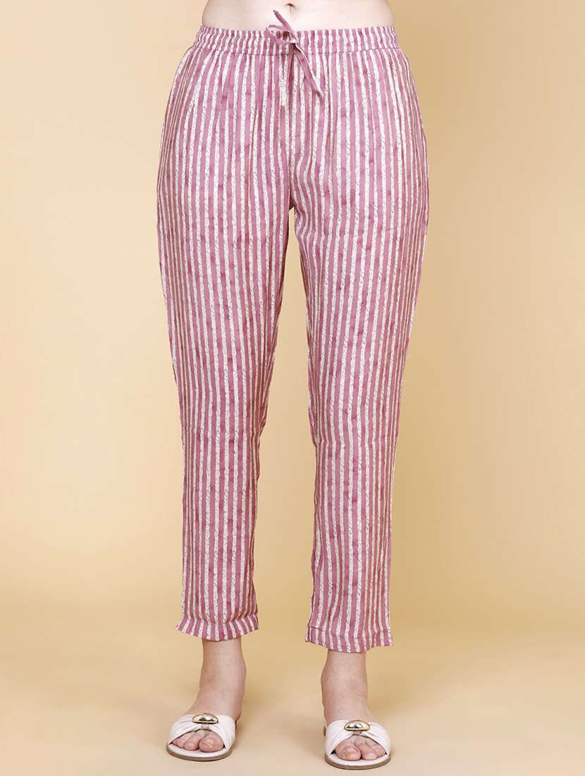 women printed three quarter sleeves kurta pant set with dupatta - 22403869 -  Standard Image - 4