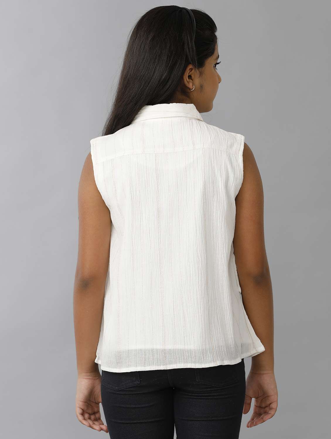 tiered sleeveless white shirt collar top - 22404275 -  Standard Image - 4