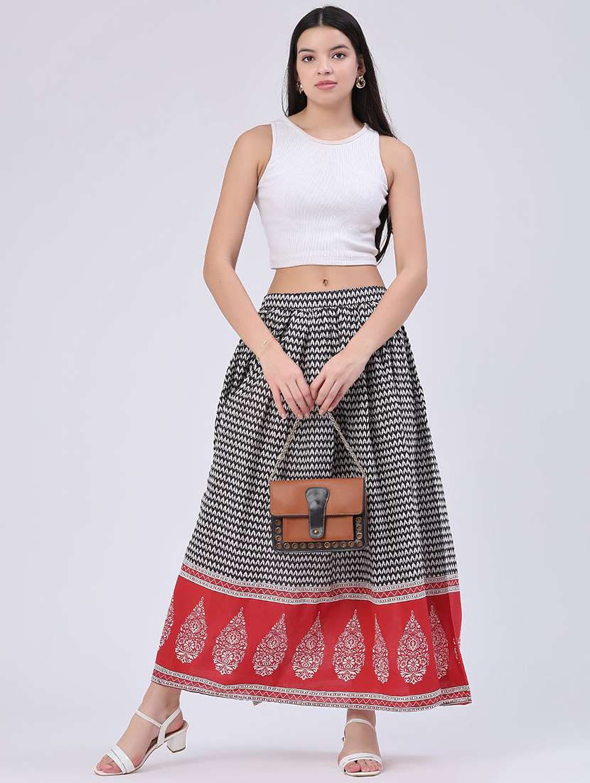 Women Printed Mid Rise Flared Skirt - 22404415 -  Standard Image - 4