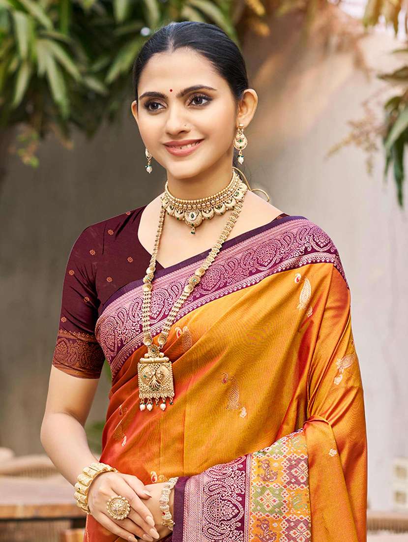 women self design bordered saree with blouse - 22405364 -  Standard Image - 1