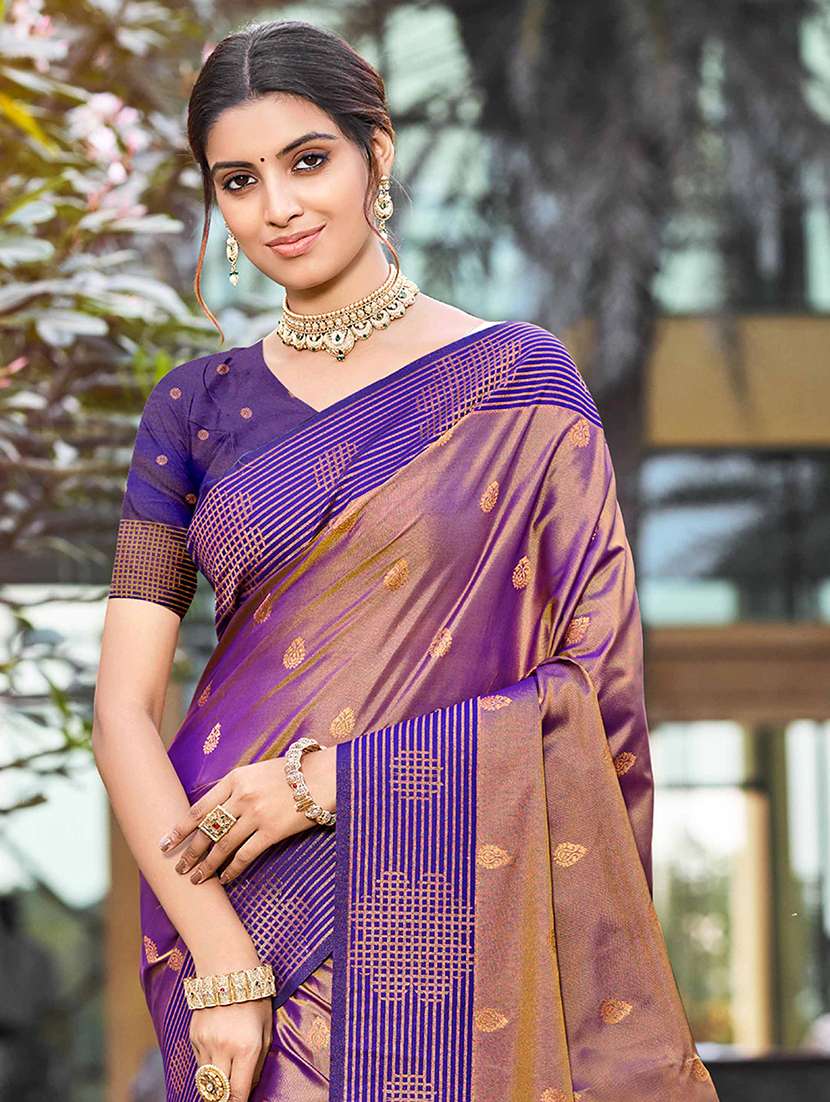 Women Self Design Bordered Saree With Blouse - 22405384 -  Standard Image - 1