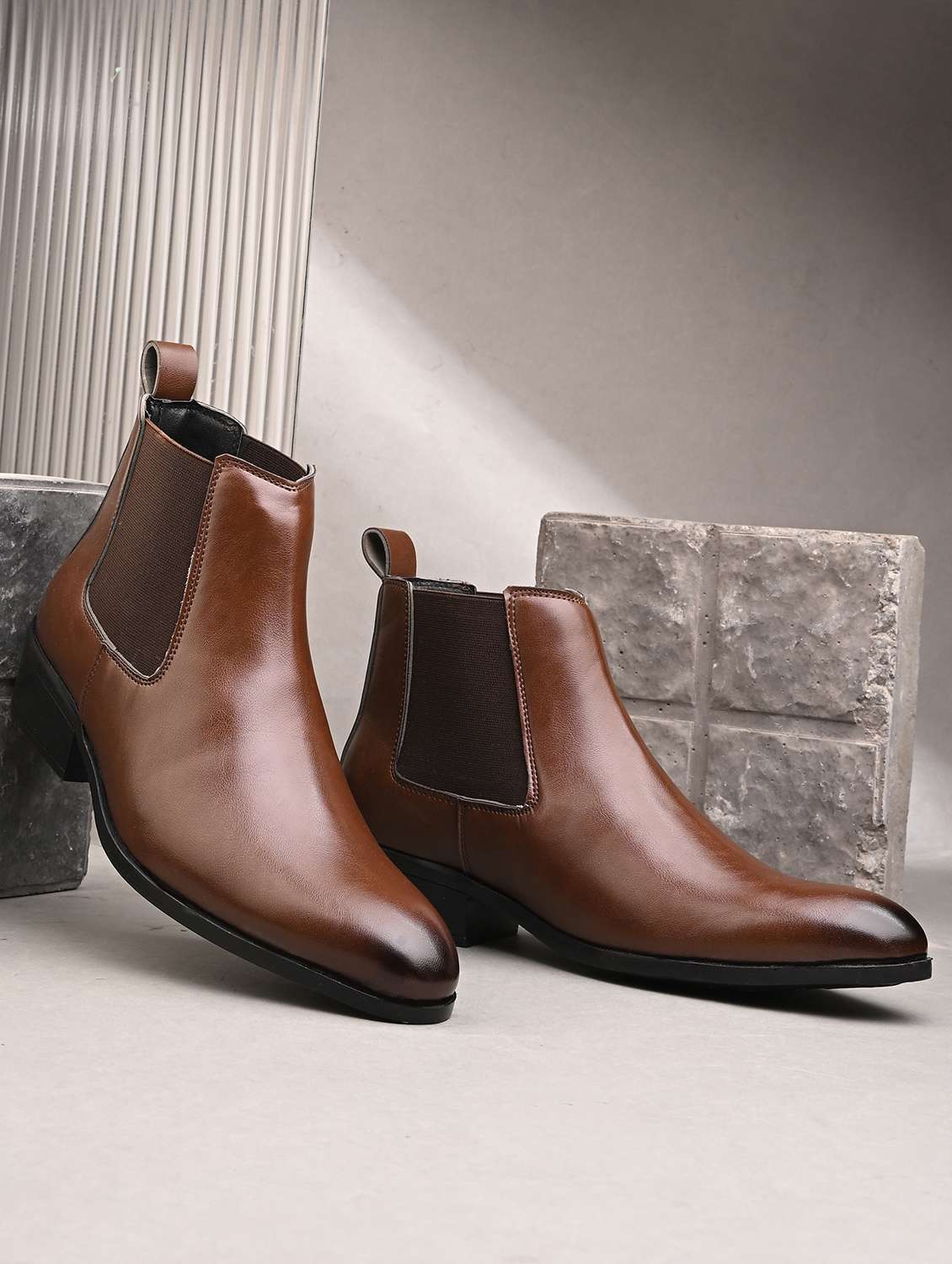 men solid slip on chelsea boot