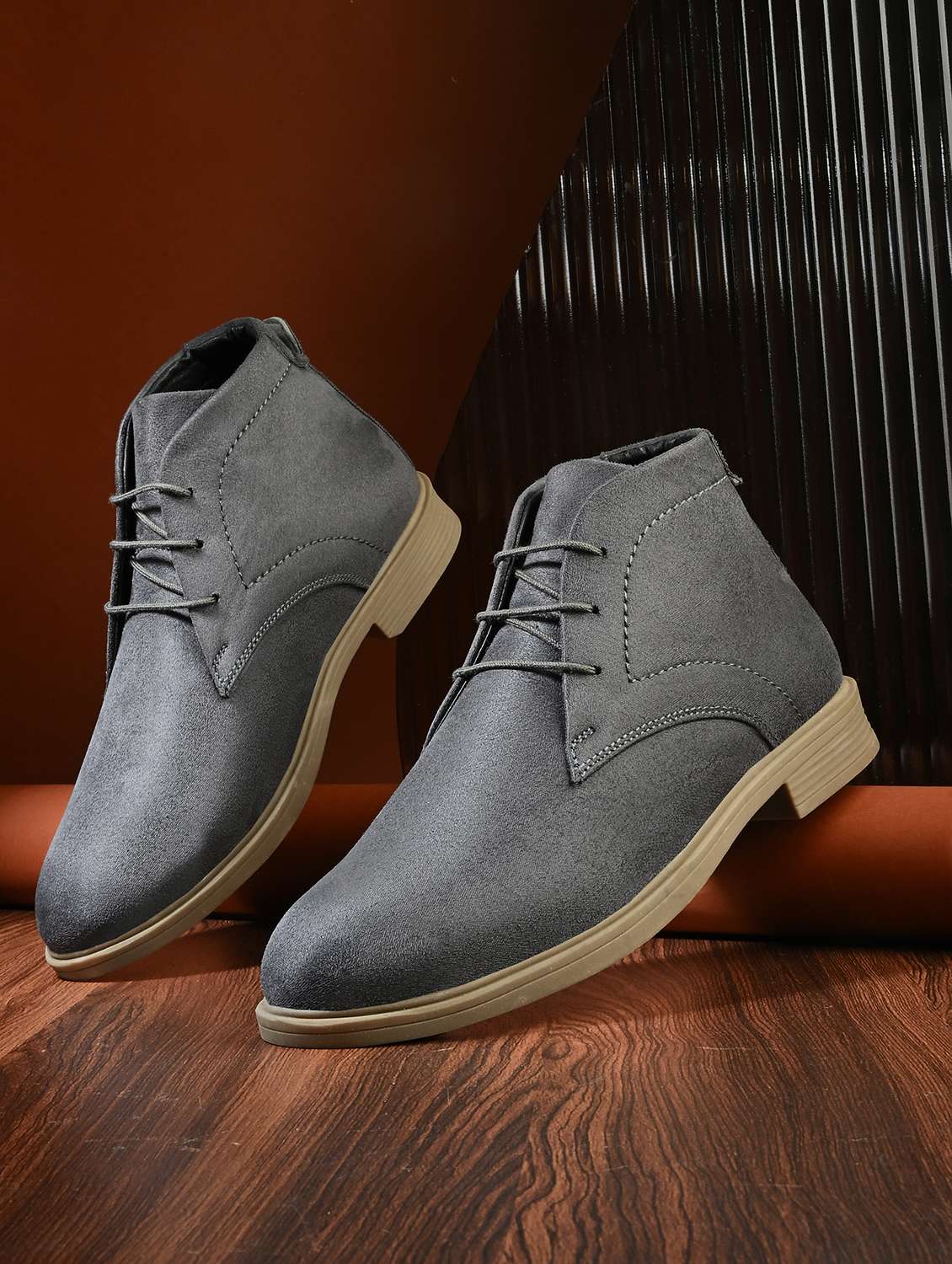 men solid lace up boot