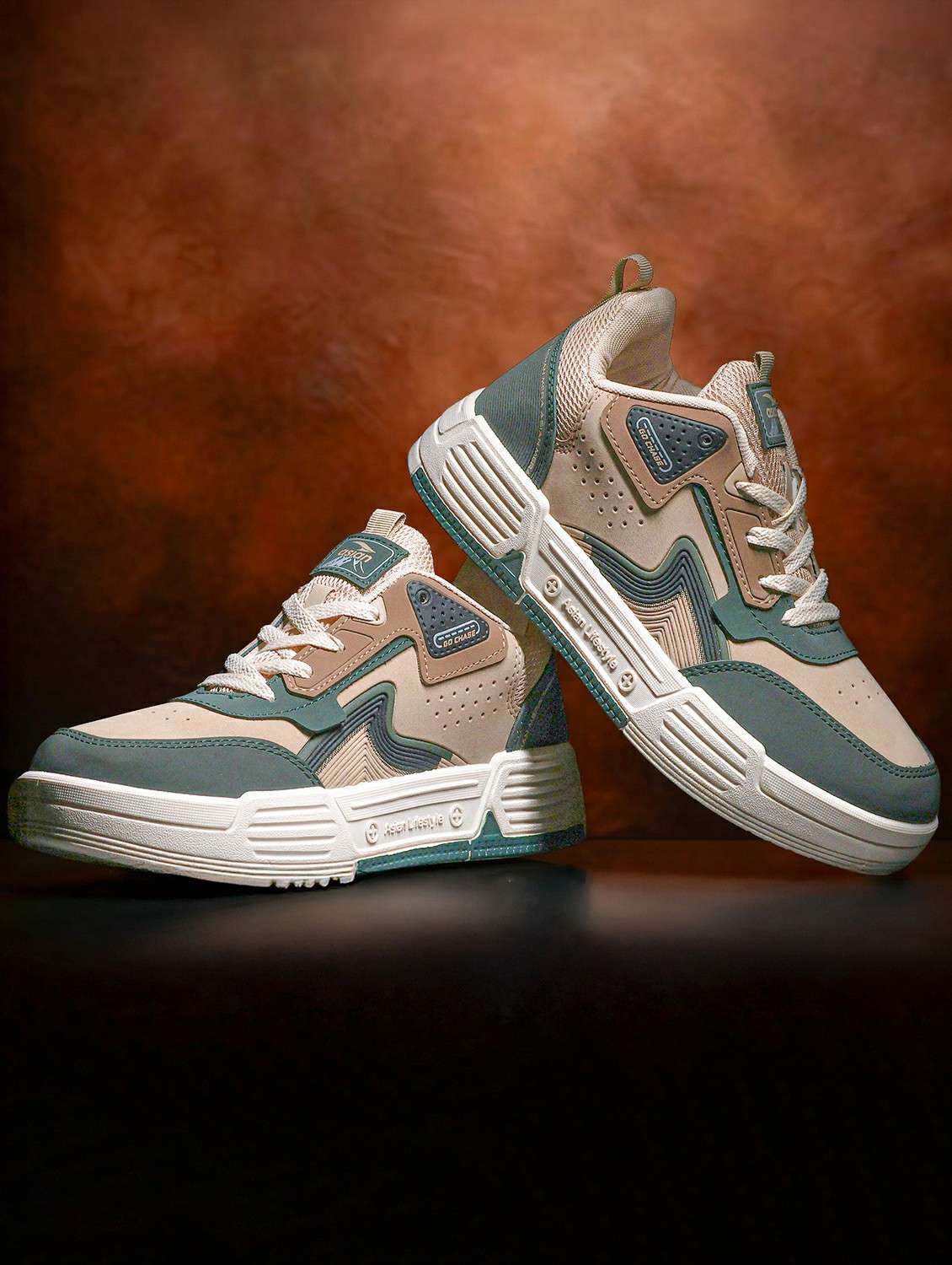 men color block lace up sneaker