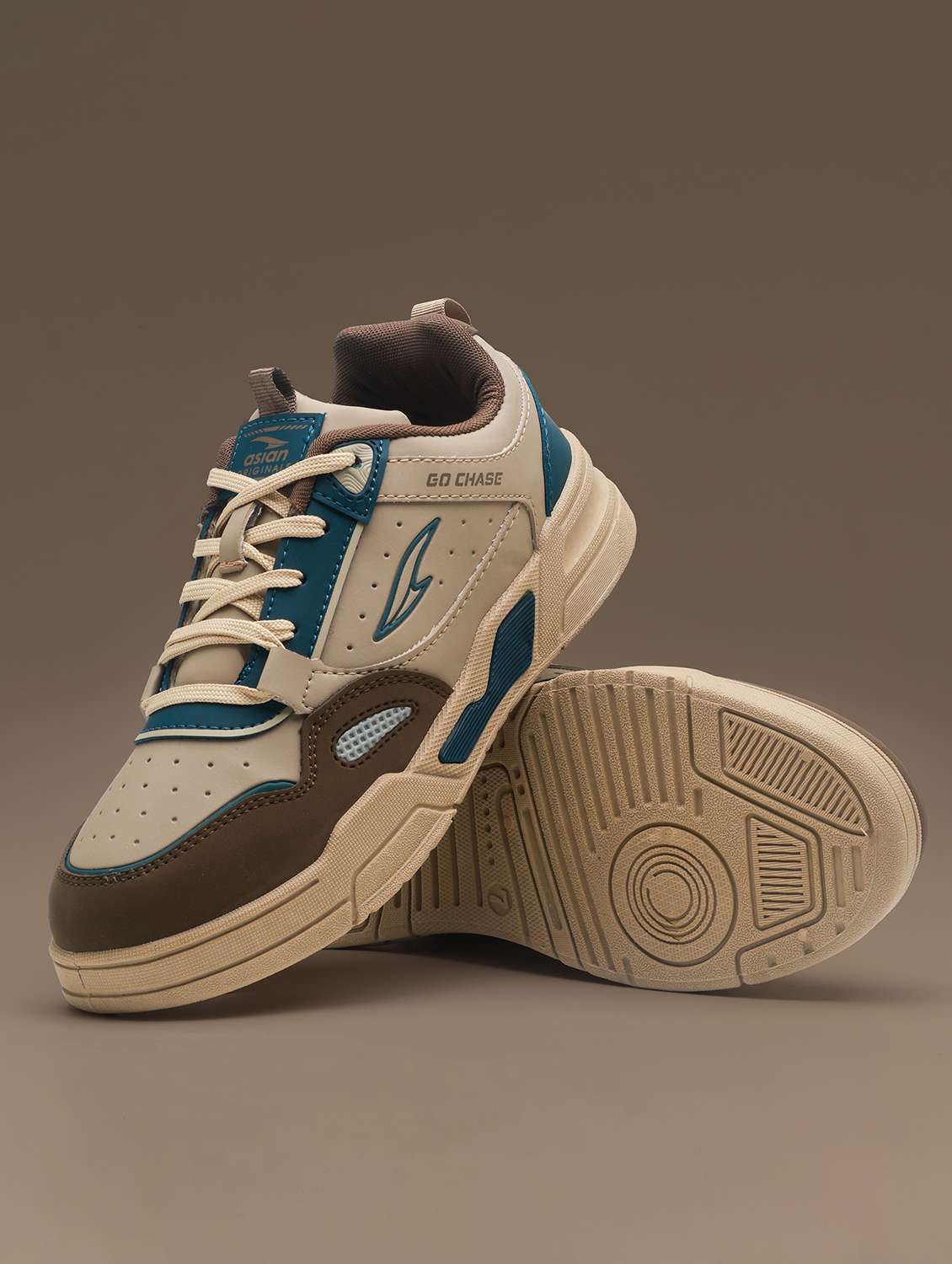 men color block lace up sneaker
