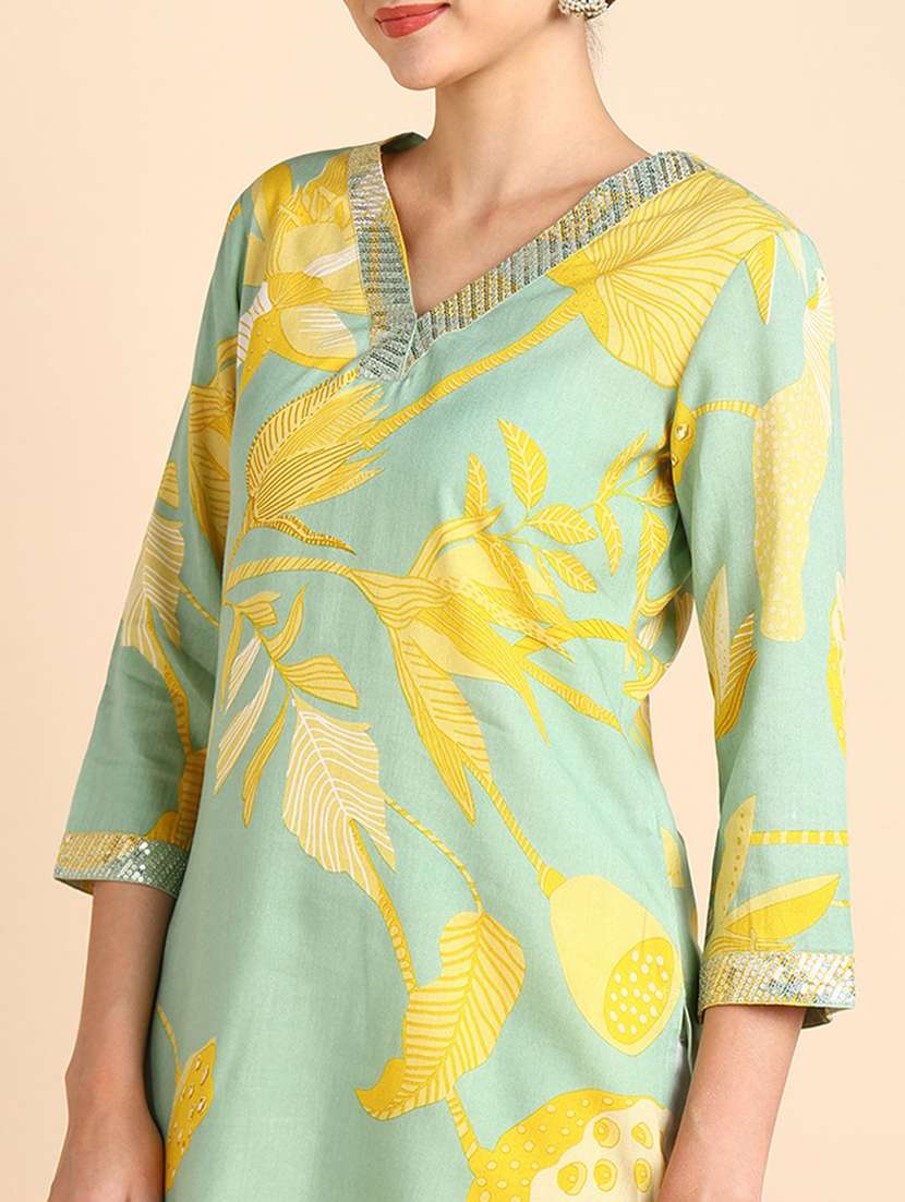 women floral printed three quarter sleeve straight kurta - 22406851 -  Standard Image - 4