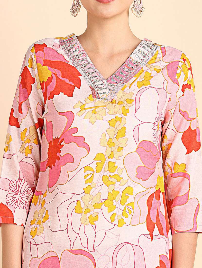 women floral printed three quarter sleeve straight kurta - 22406996 -  Standard Image - 1