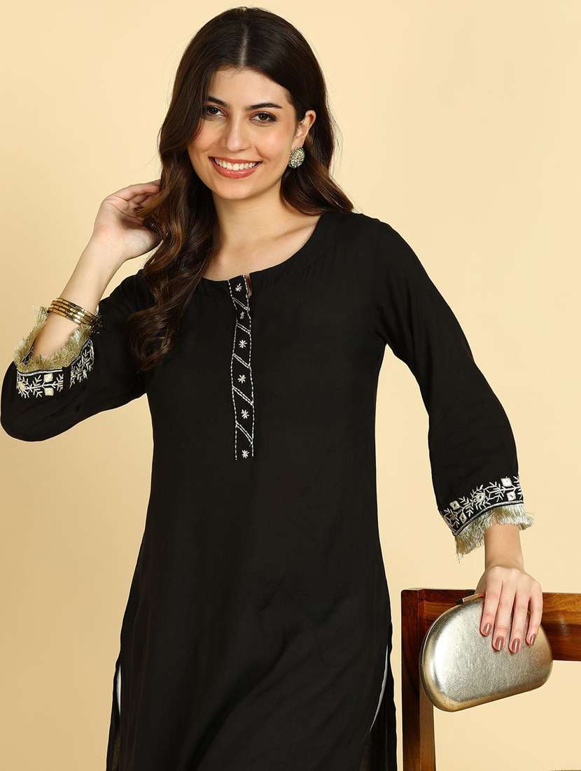 women solid three quarter sleeve straight kurta - 22406997 -  Standard Image - 1