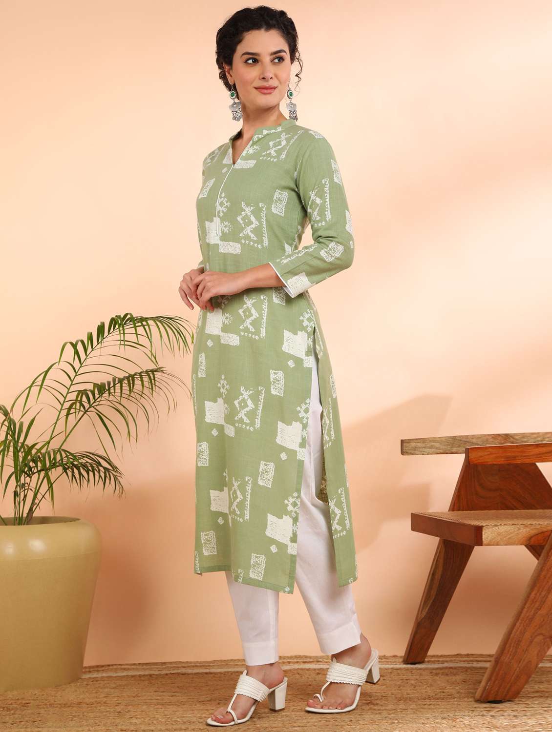 women printed three quarter sleeve straight kurta - 22407009 -  Standard Image - 4