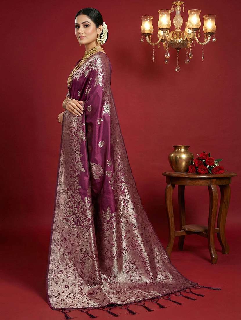 women self design banarasi saree with blouse - 22408106 -  Standard Image - 1