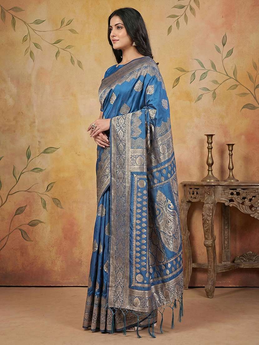 women self design banarasi saree with blouse - 22408117 -  Standard Image - 1