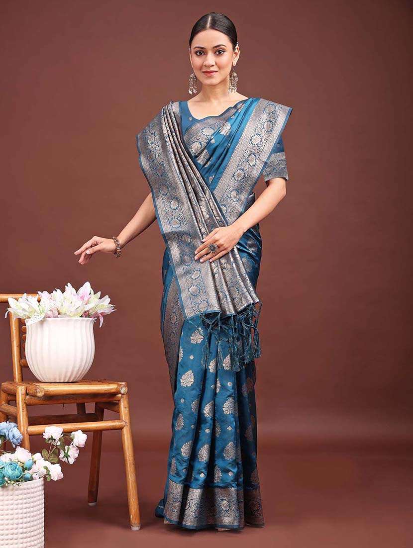 women self design banarasi saree with blouse - 22408129 -  Standard Image - 1