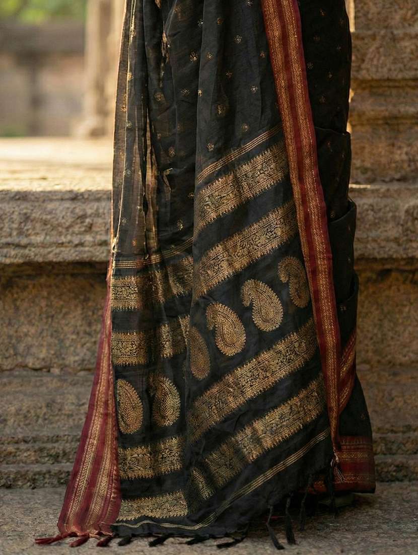 women self design bordered saree with blouse - 22408172 -  Standard Image - 1