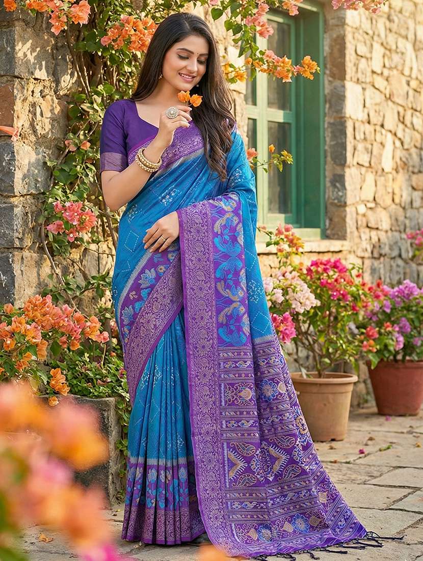 women self design pochampalli saree with blouse