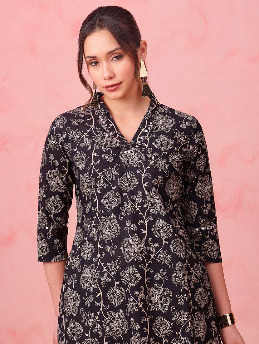 women floral three quarter sleeve kurta palazzo set - 22410858 -  Standard Image - 1