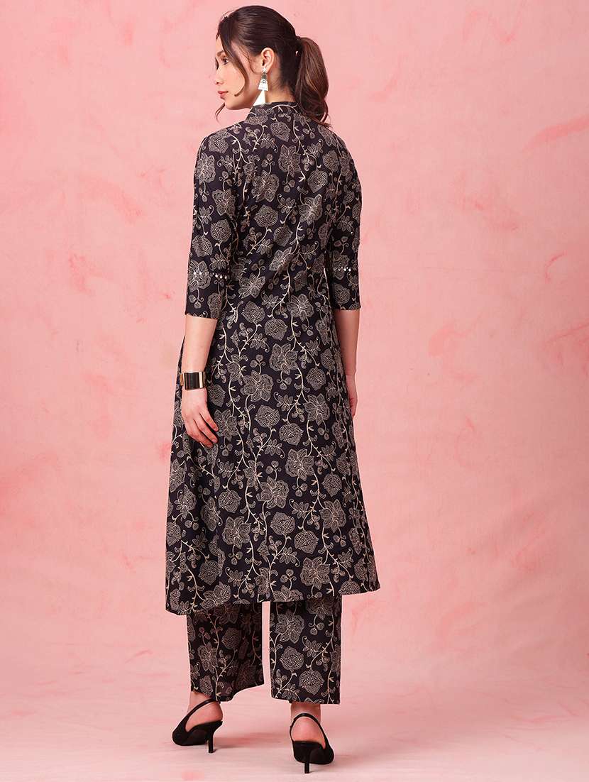 women floral three quarter sleeve kurta palazzo set - 22410858 -  Standard Image - 4