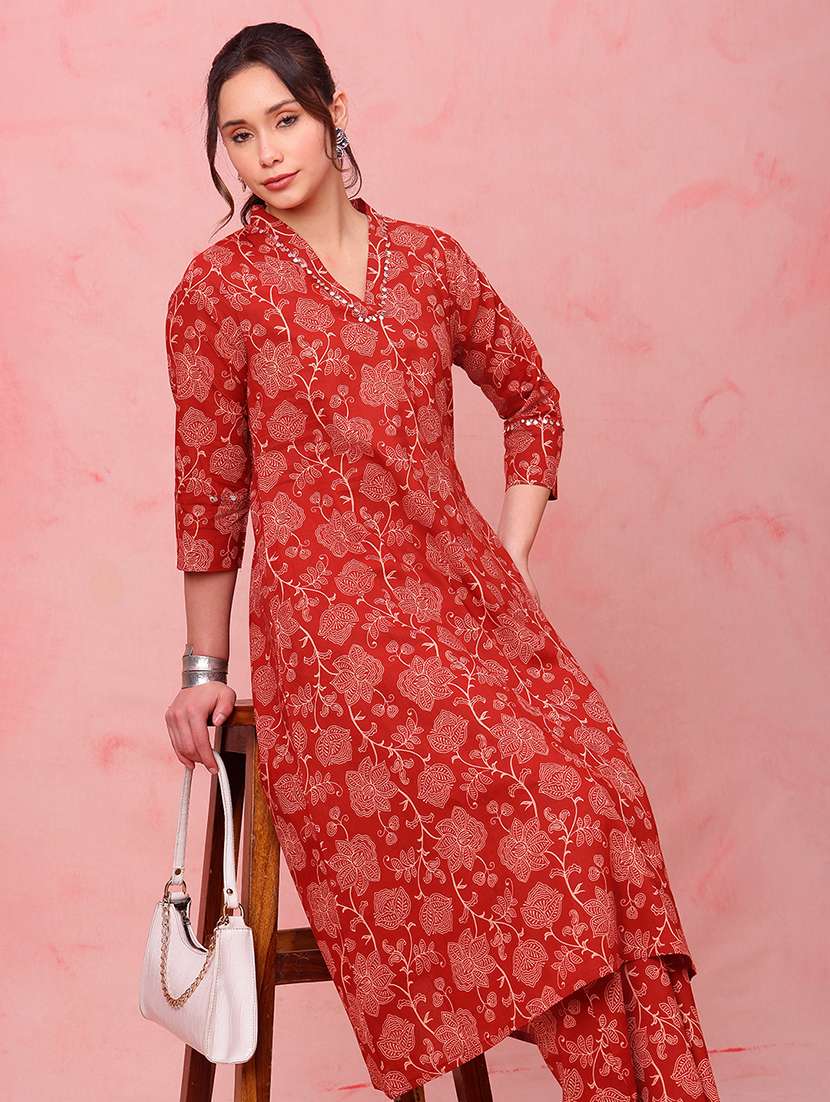 women floral three quarter sleeve kurta palazzo set - 22410859 -  Standard Image - 1