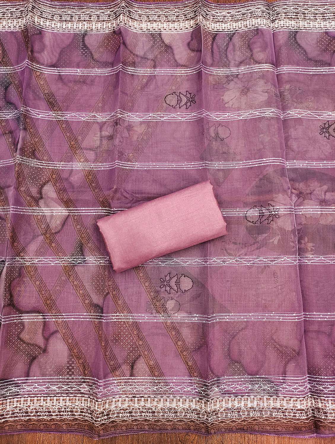 Women Printed Embroidered Unstitched Suit Set - 22414016 -  Standard Image - 4