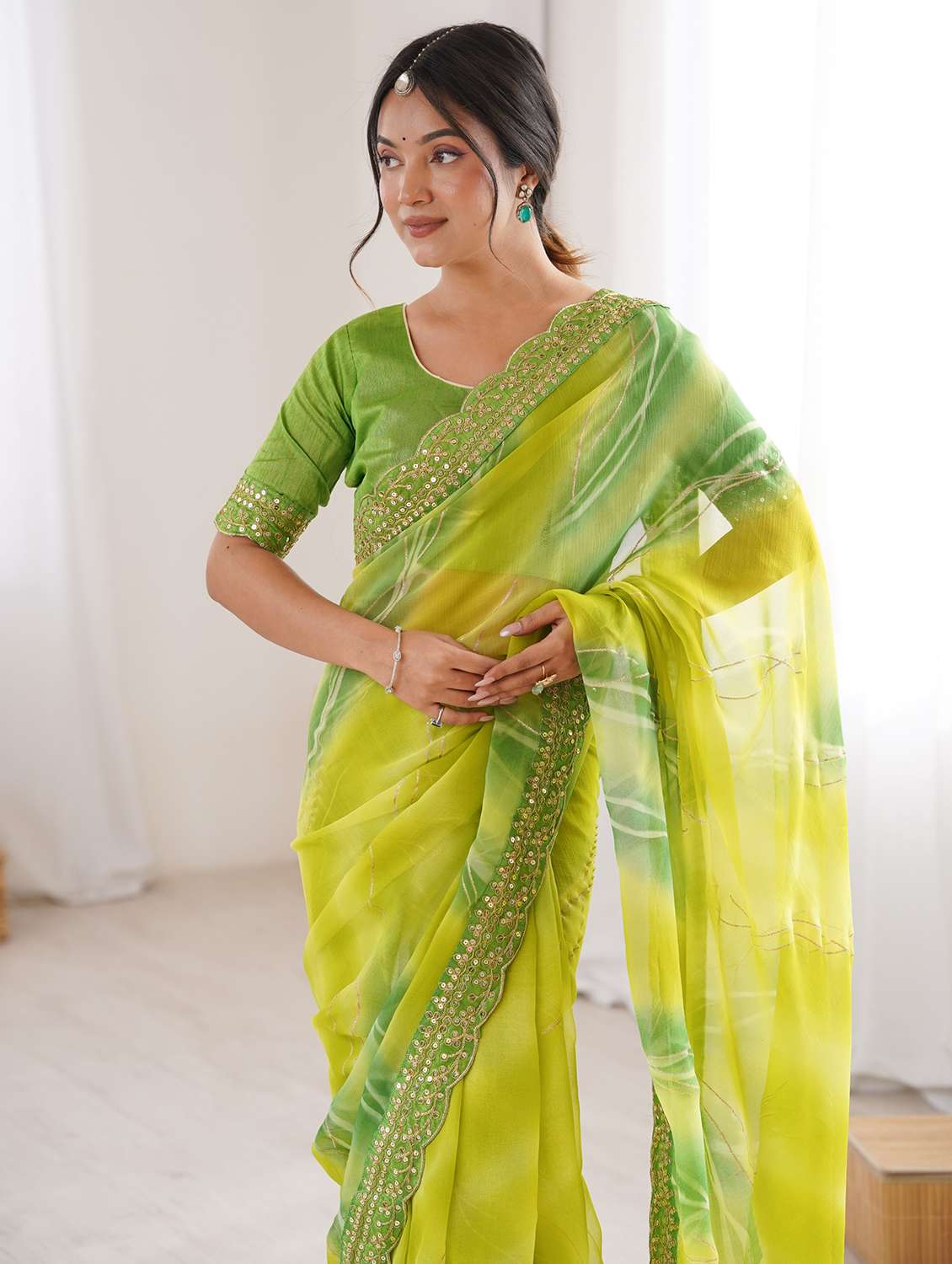 women printed bordered saree with blouse - 22417742 -  Standard Image - 1