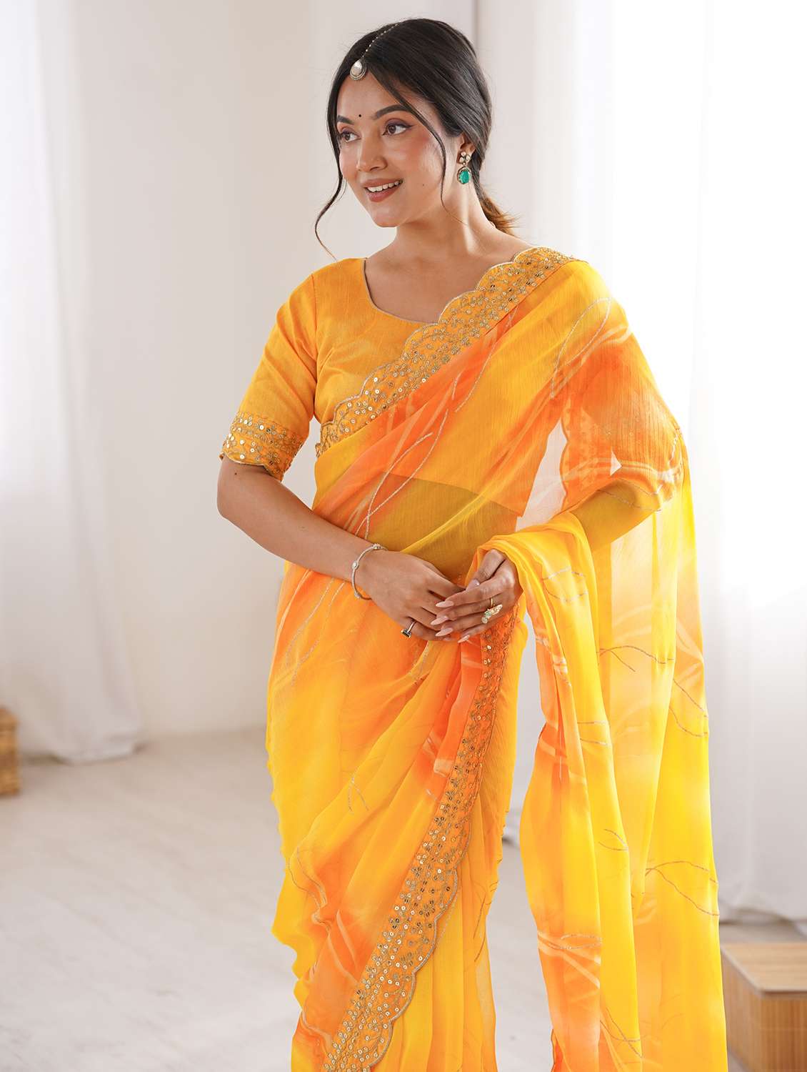women printed bordered saree with blouse - 22417744 -  Standard Image - 1