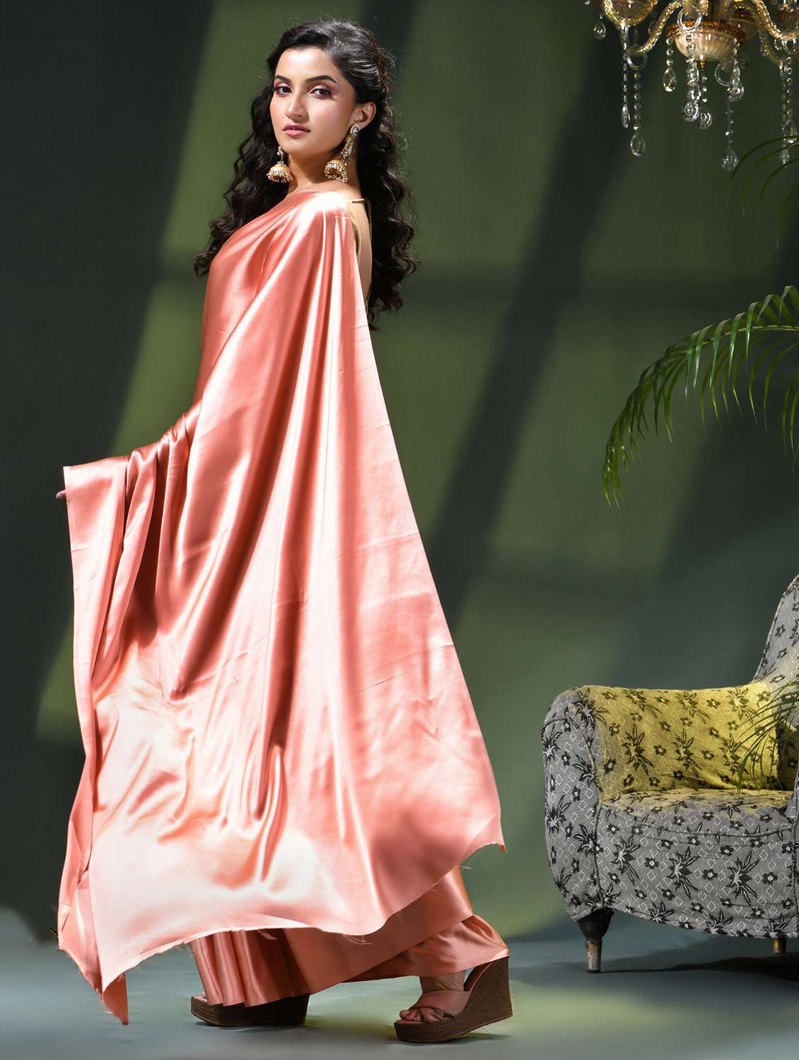 women solid plain saree - 22419801 -  Standard Image - 4