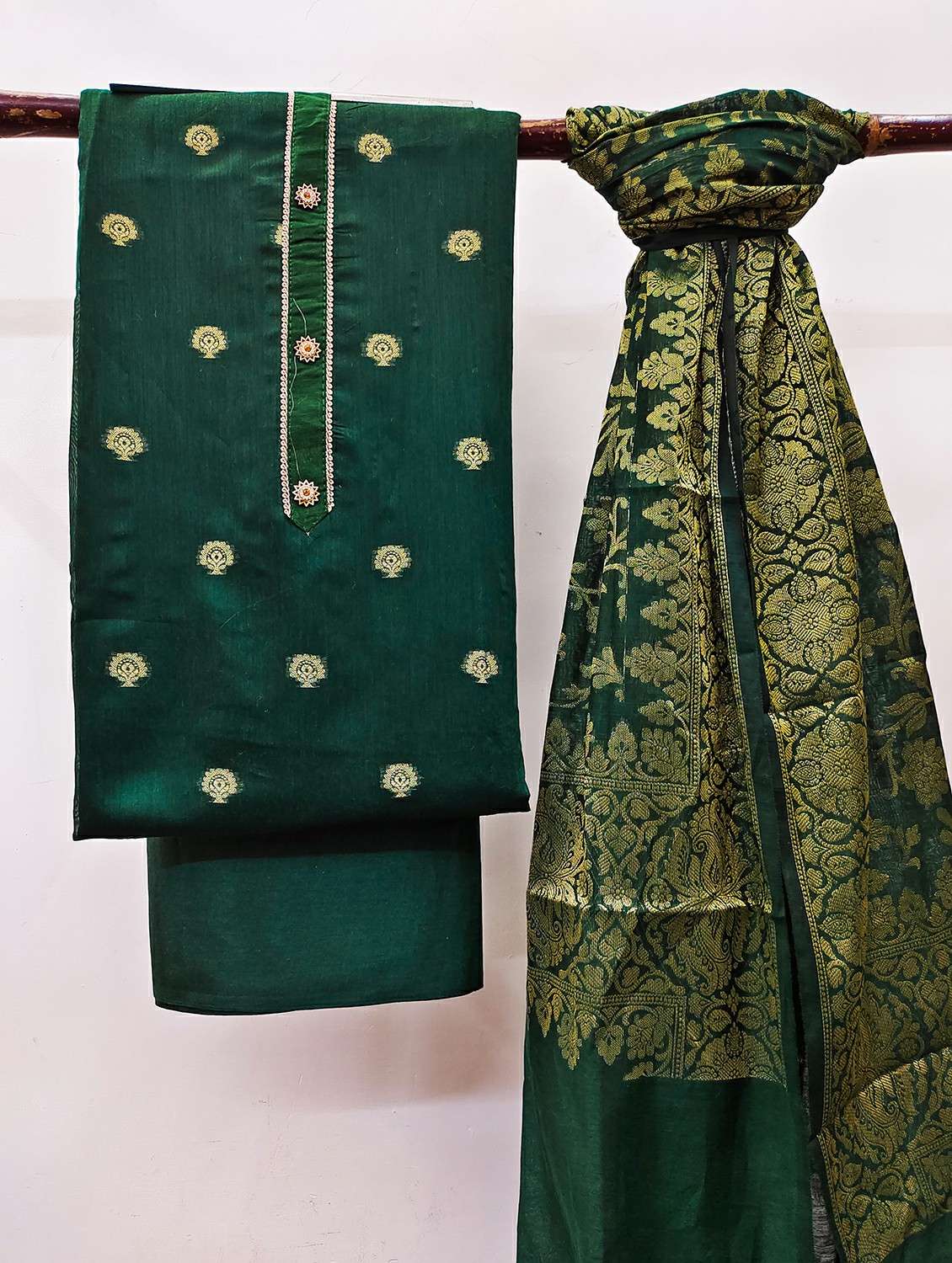 women self design unstitched suit set - 22420326 -  Standard Image - 1