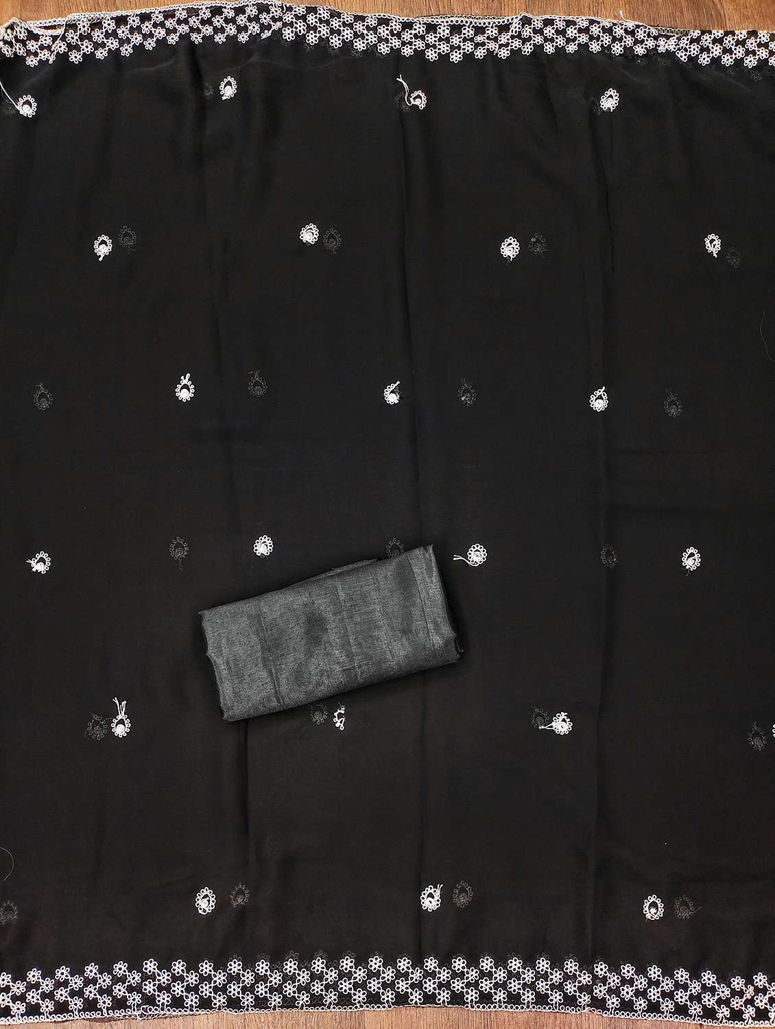 women solid with work unstitched suit set - 22421034 -  Standard Image - 4