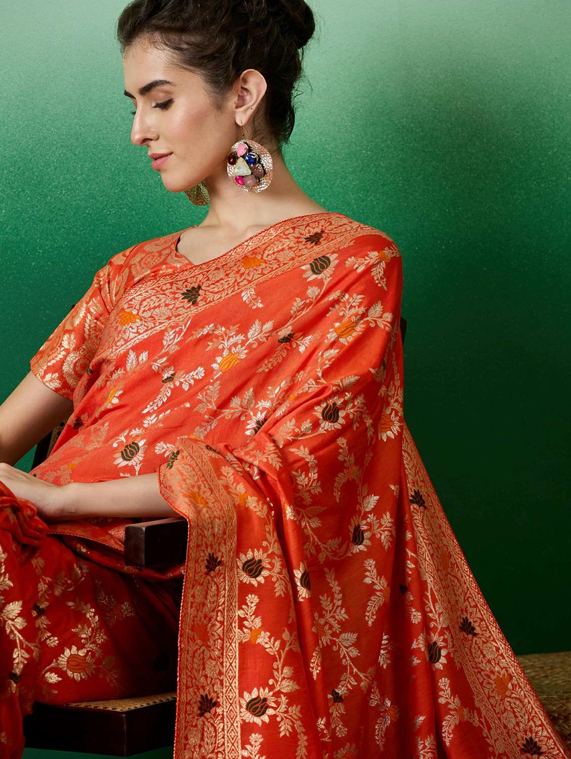 women self design banarasi saree with blouse - 22424332 -  Standard Image - 1