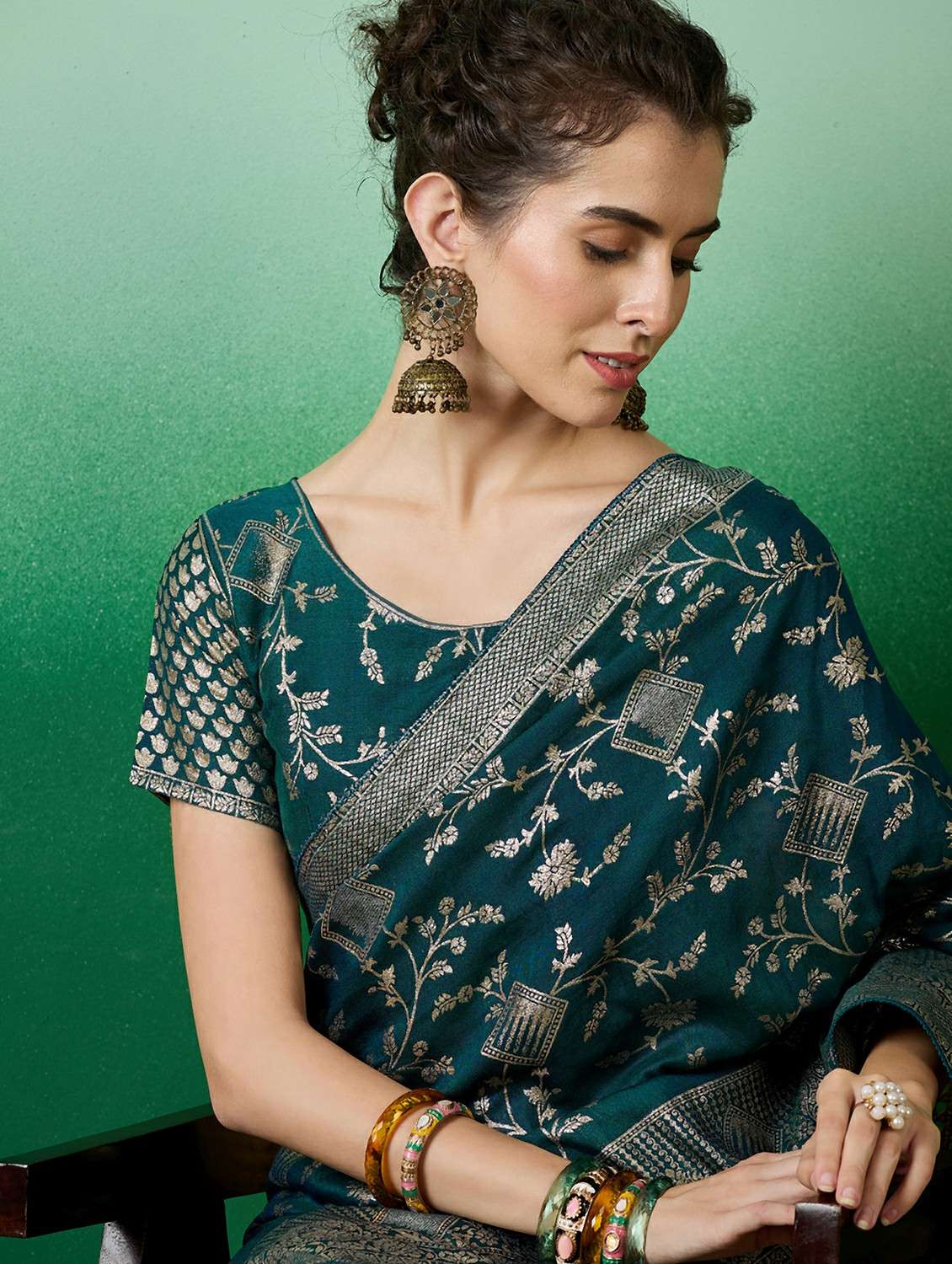Women Self Design Banarasi Saree With Blouse - 22424372 -  Standard Image - 1
