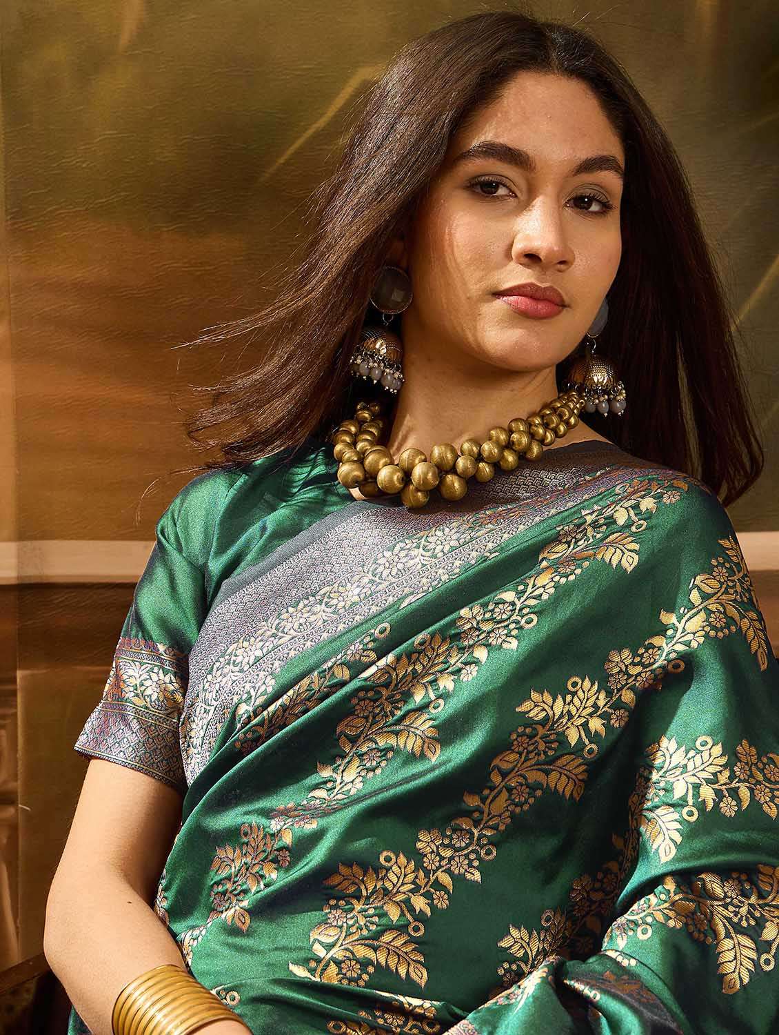 women self design banarasi saree with blouse - 22424684 -  Standard Image - 1