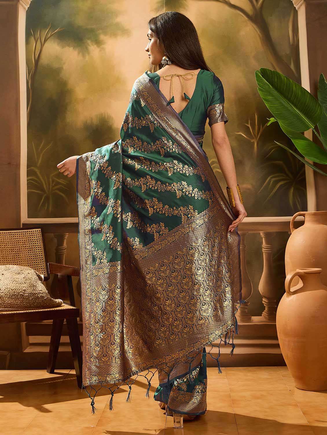 women self design banarasi saree with blouse - 22424684 -  Standard Image - 4