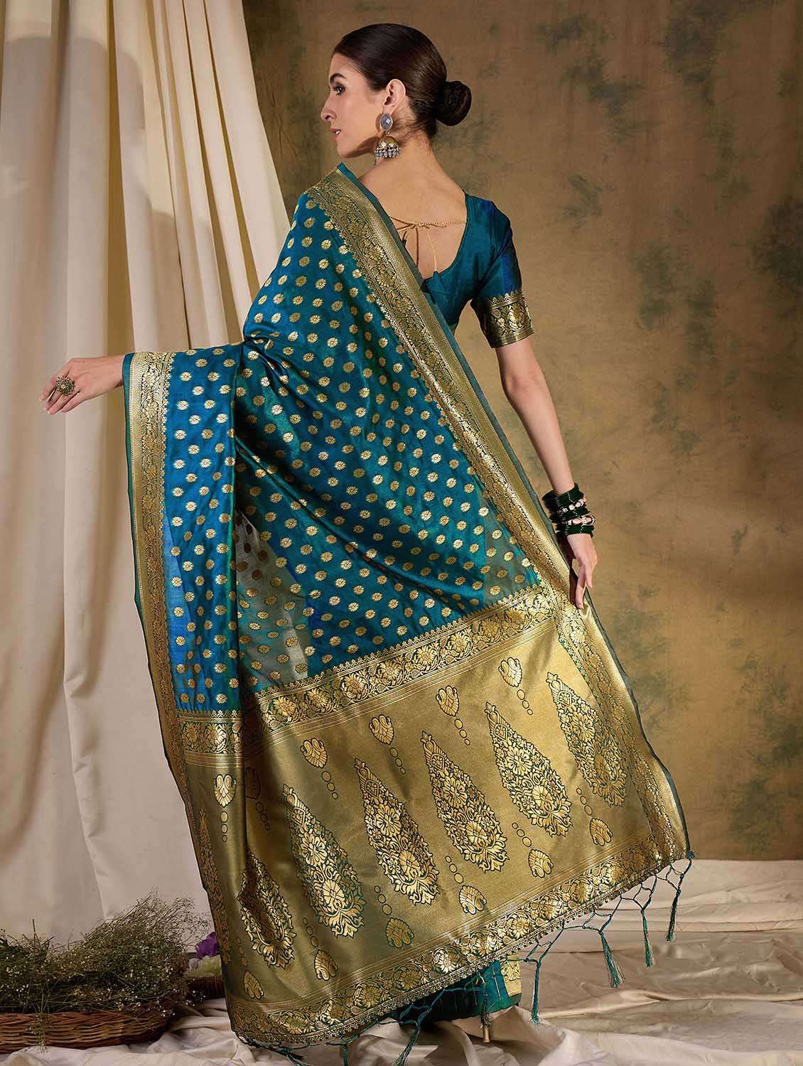 women self design banarasi saree with blouse - 22424686 -  Standard Image - 4