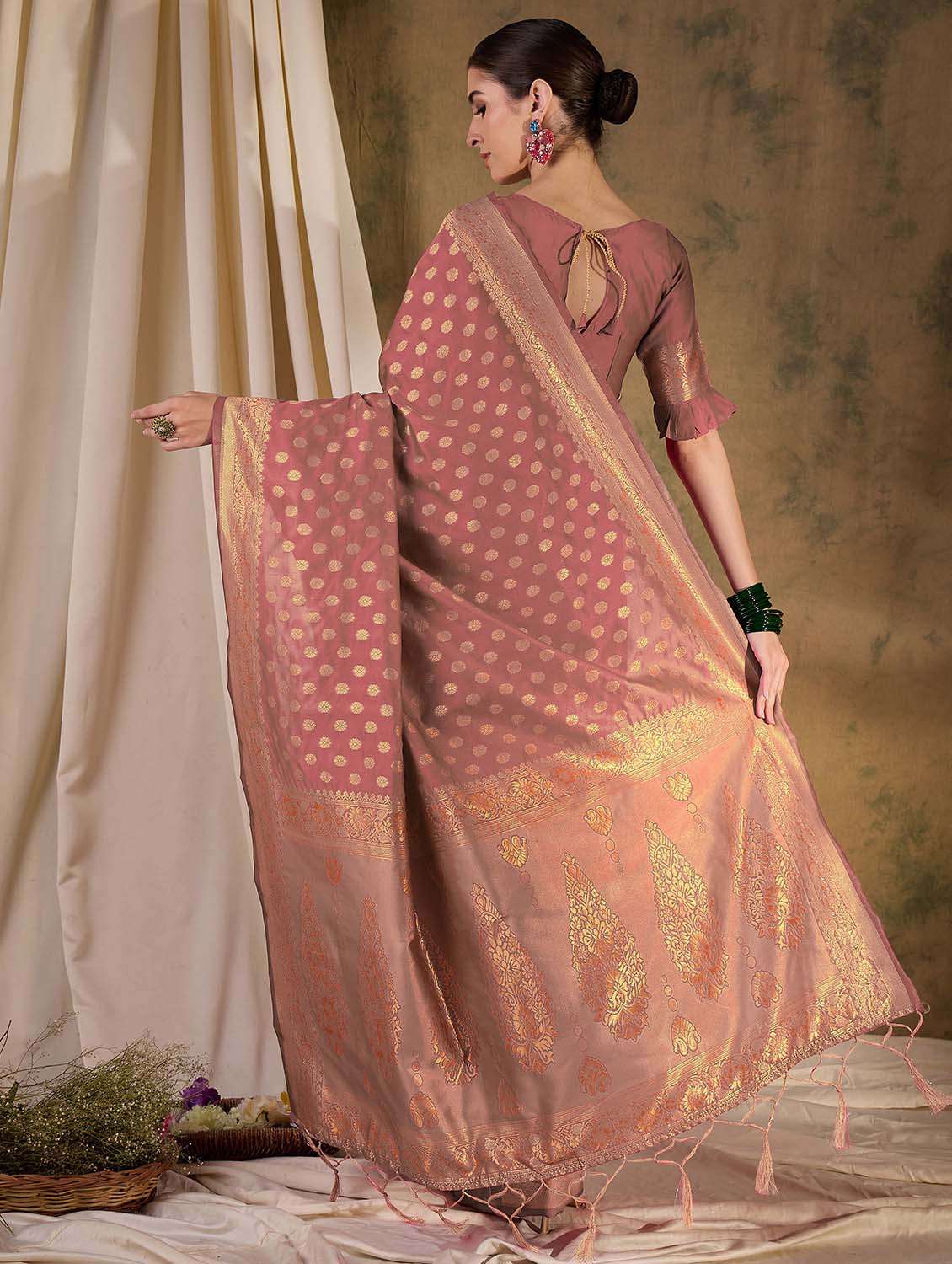 women self design banarasi saree with blouse - 22424688 -  Standard Image - 4