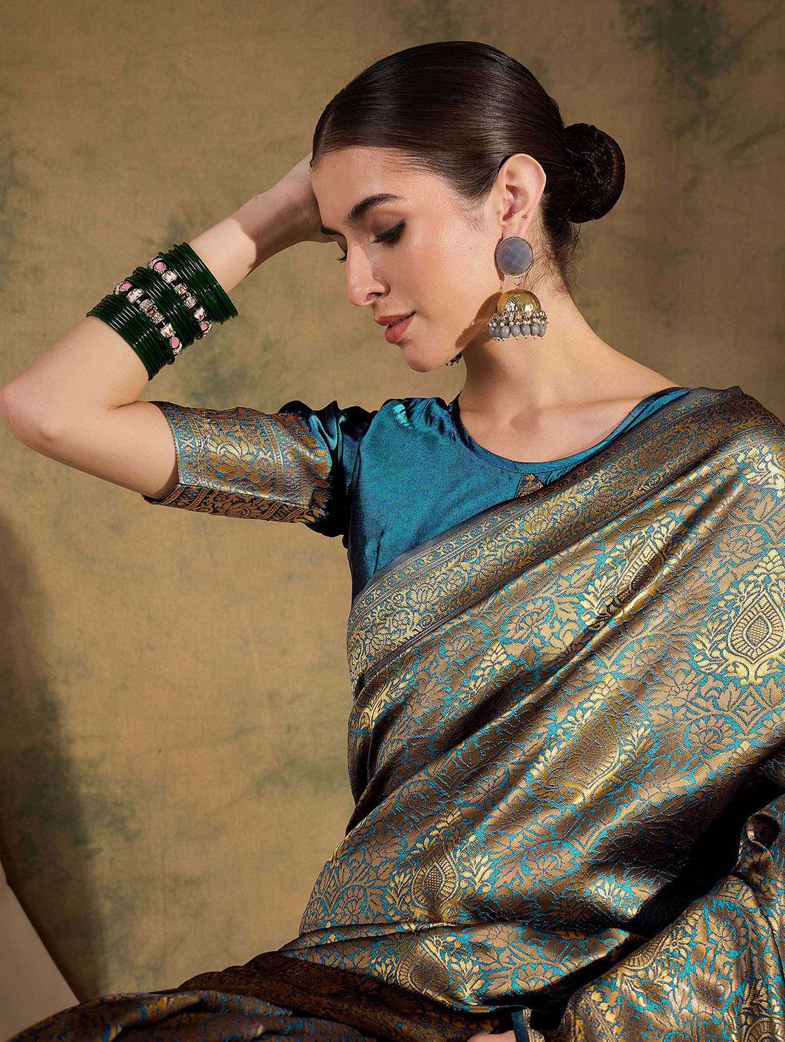 women self design banarasi saree with blouse - 22424690 -  Standard Image - 4