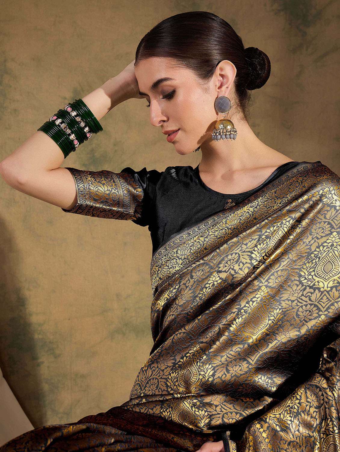 women self design banarasi saree with blouse - 22424691 -  Standard Image - 1
