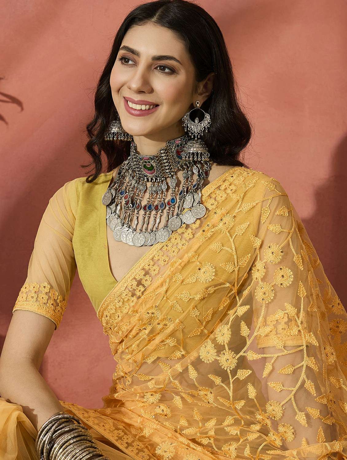 women solid with work embroidered saree with blouse - 22424695 -  Standard Image - 1