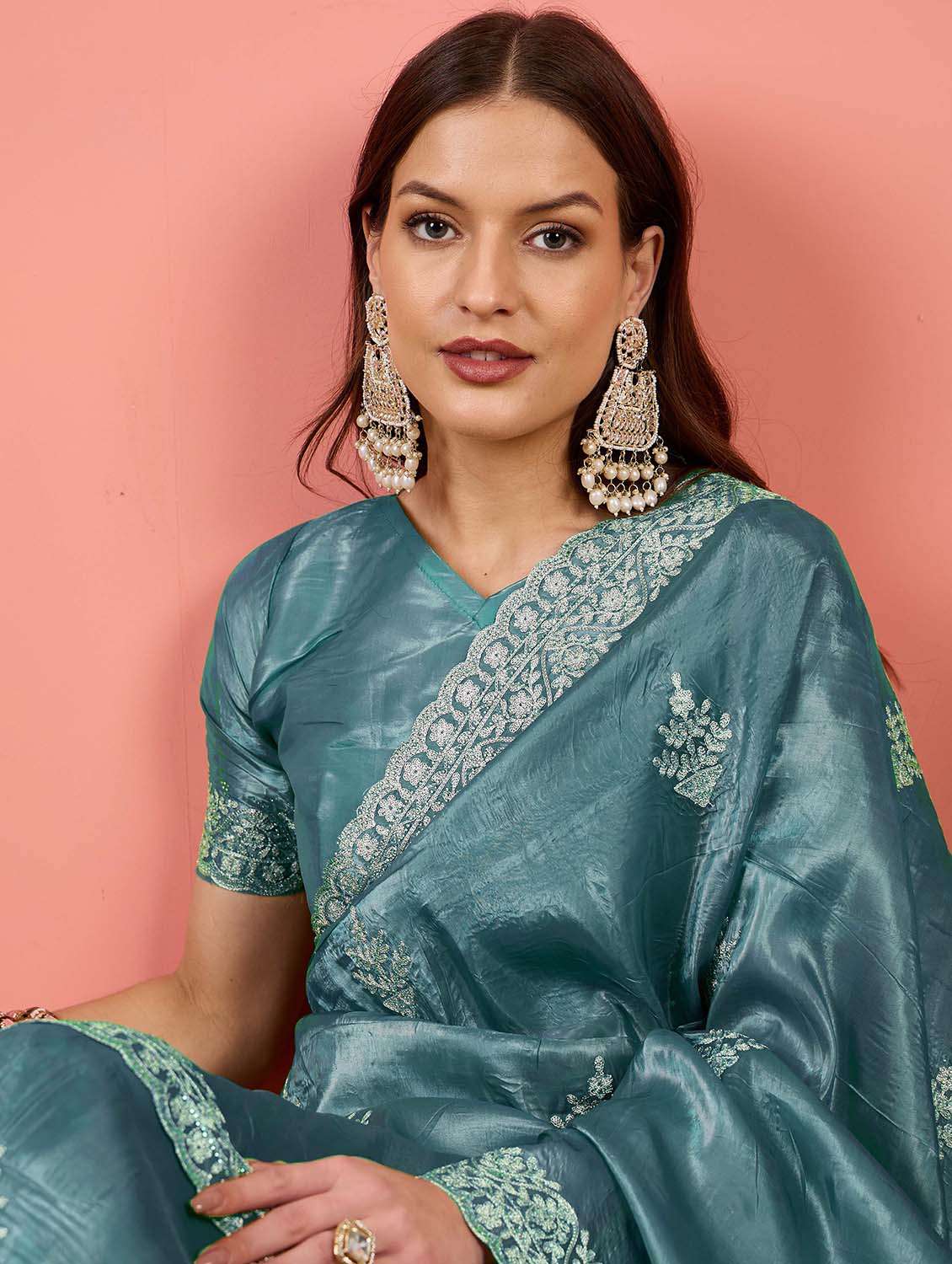 women solid with work embroidered saree with blouse - 22424697 -  Standard Image - 1