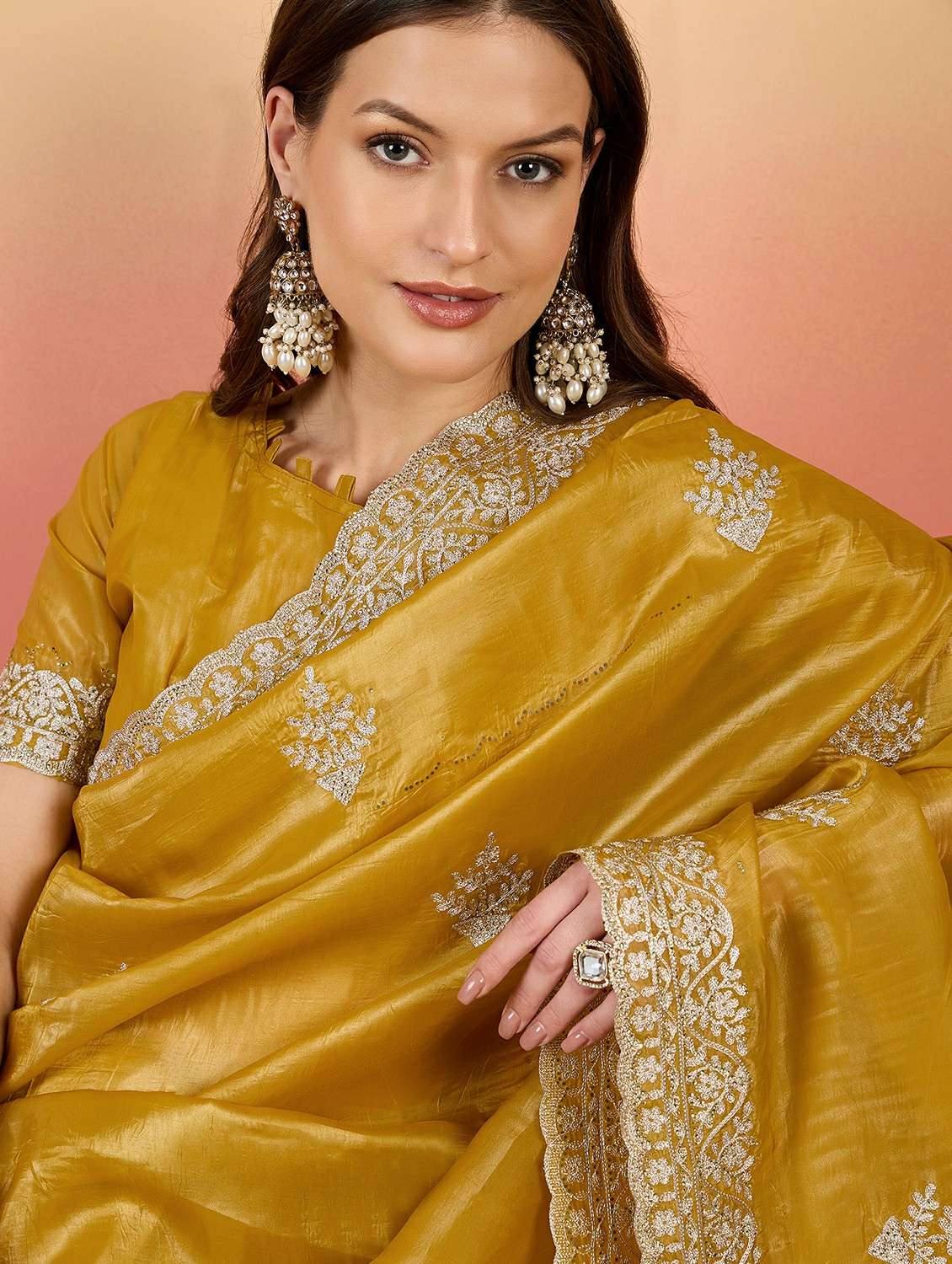 Women Solid With Work Embroidered Saree With Blouse - 22424698 -  Standard Image - 1