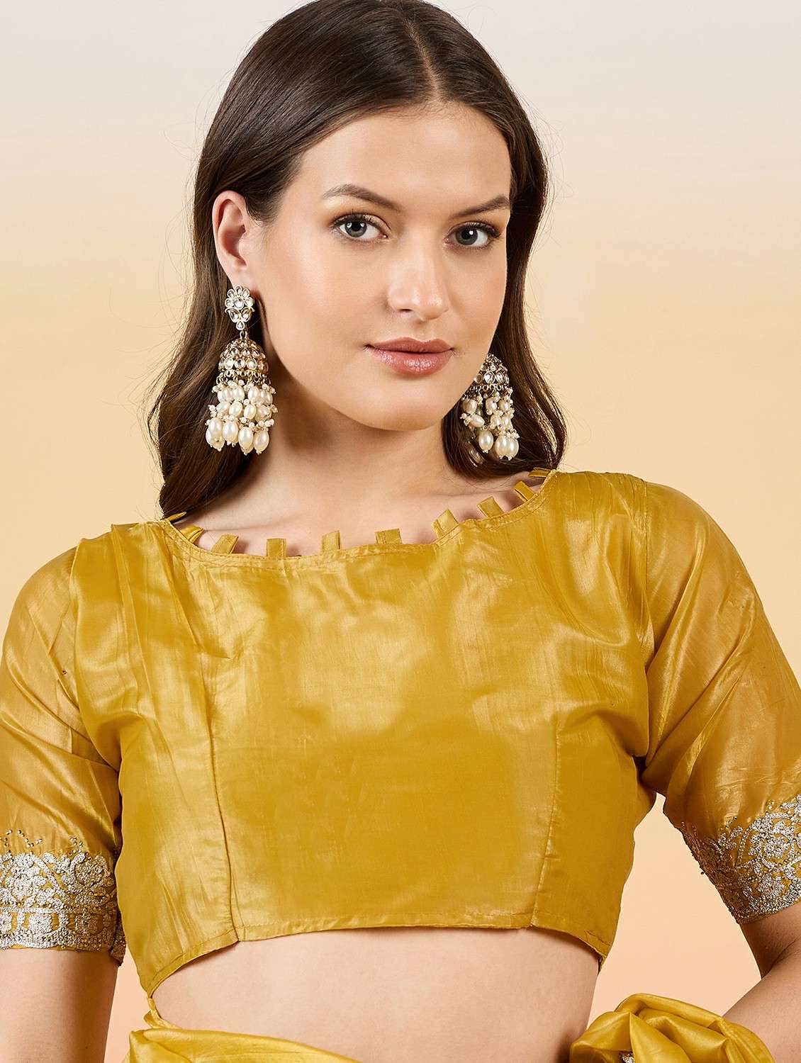Women Solid With Work Embroidered Saree With Blouse - 22424698 -  Standard Image - 4
