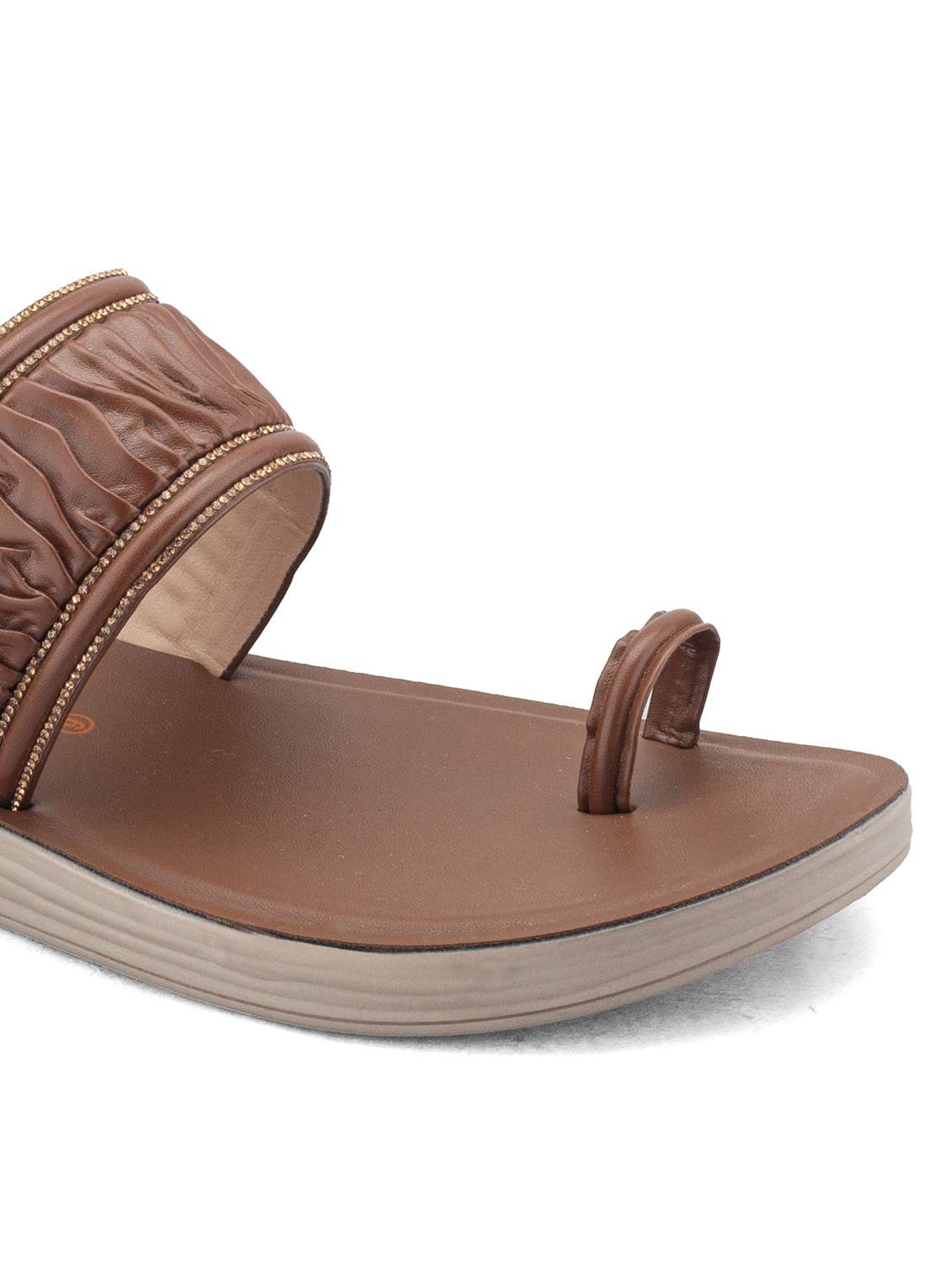women brown slippers flip flop - 22425739 -  Standard Image - 4