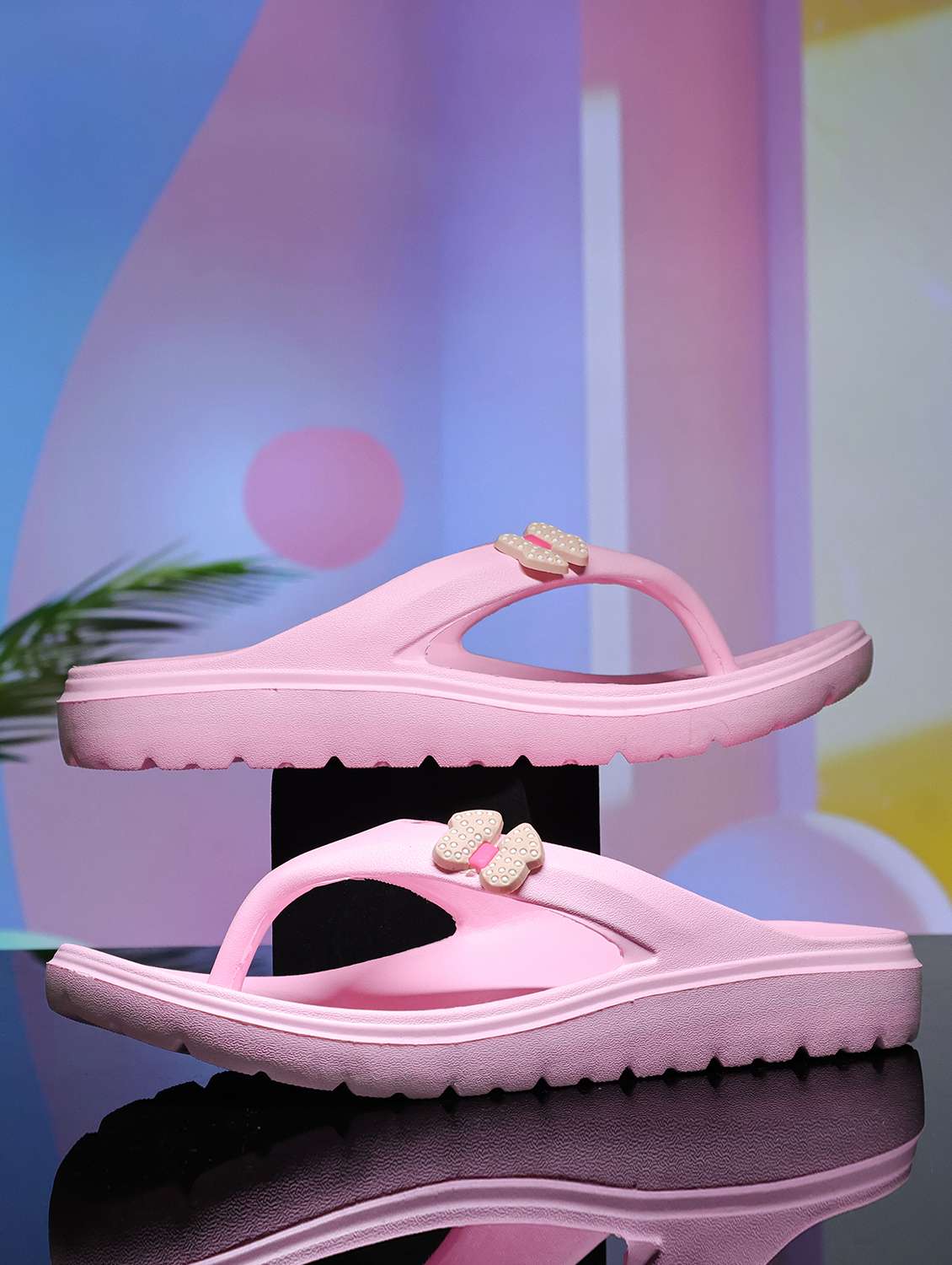 women solid open toe flip flop
