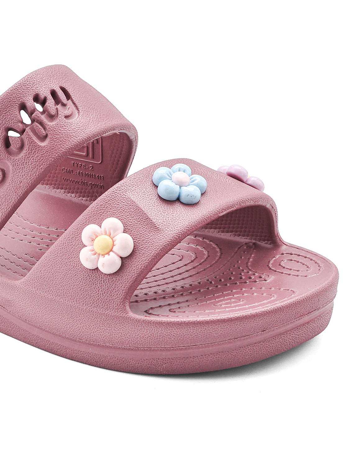 women pink slippers flip flop - 22425780 -  Standard Image - 4