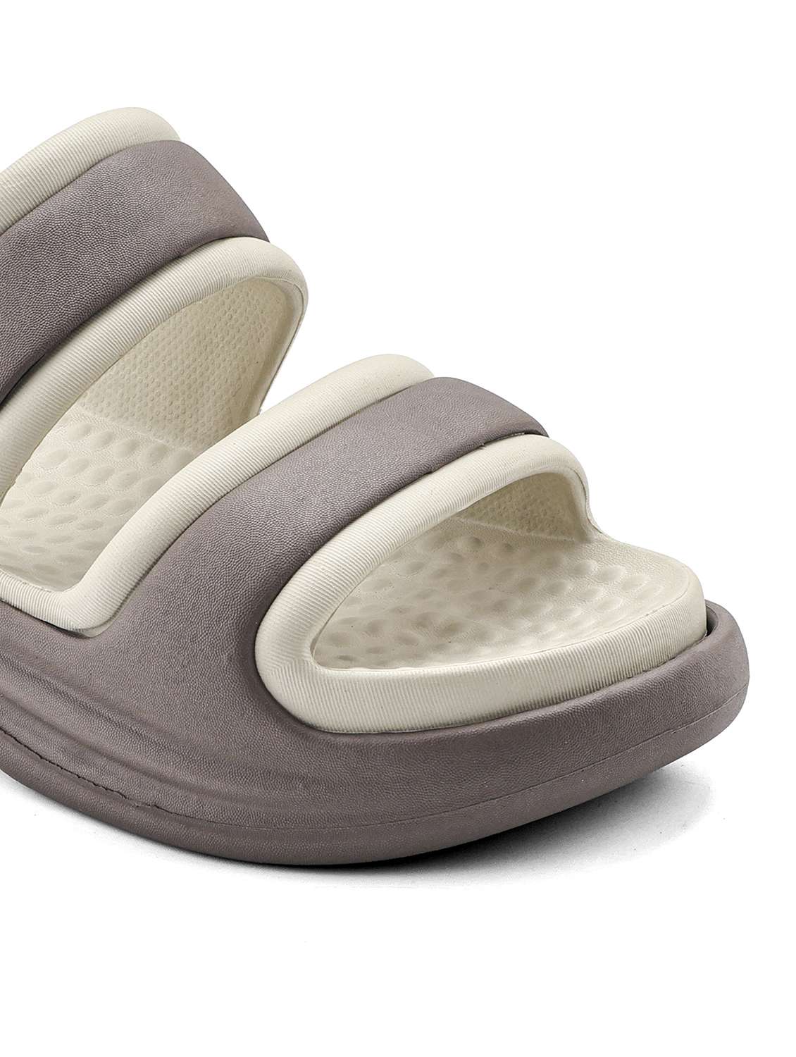 women grey slippers flip flop - 22425783 -  Standard Image - 4