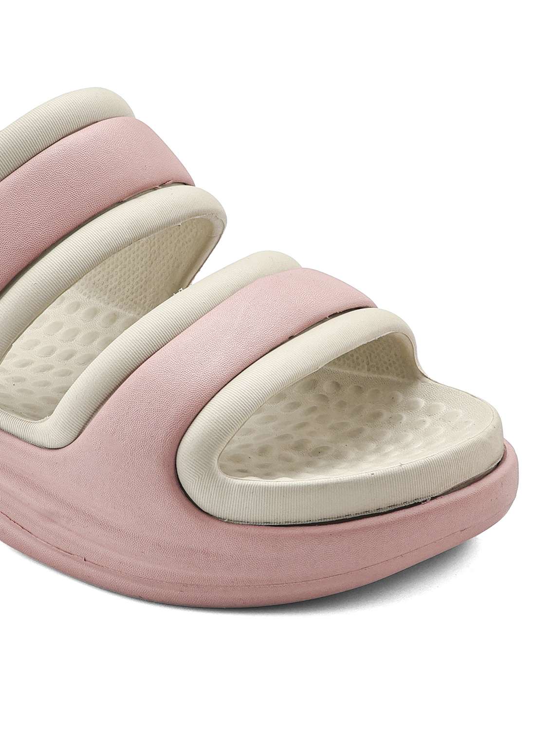 women peach slippers flip flop - 22425784 -  Standard Image - 4