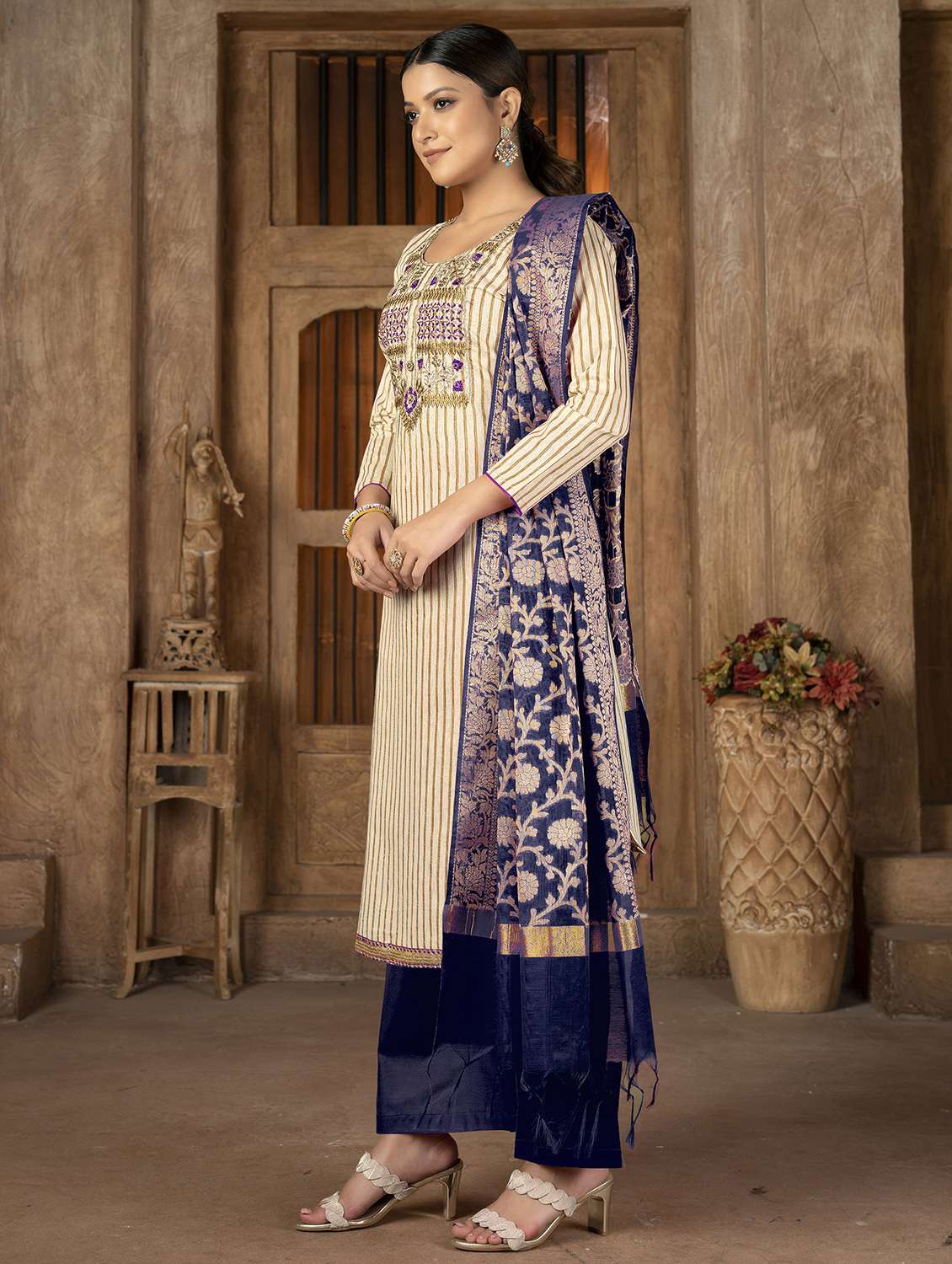women striped unstitched suit set - 22429830 -  Standard Image - 1